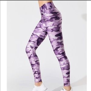 Terez Tall Band 7/8 legging size Small -Purple Camo
